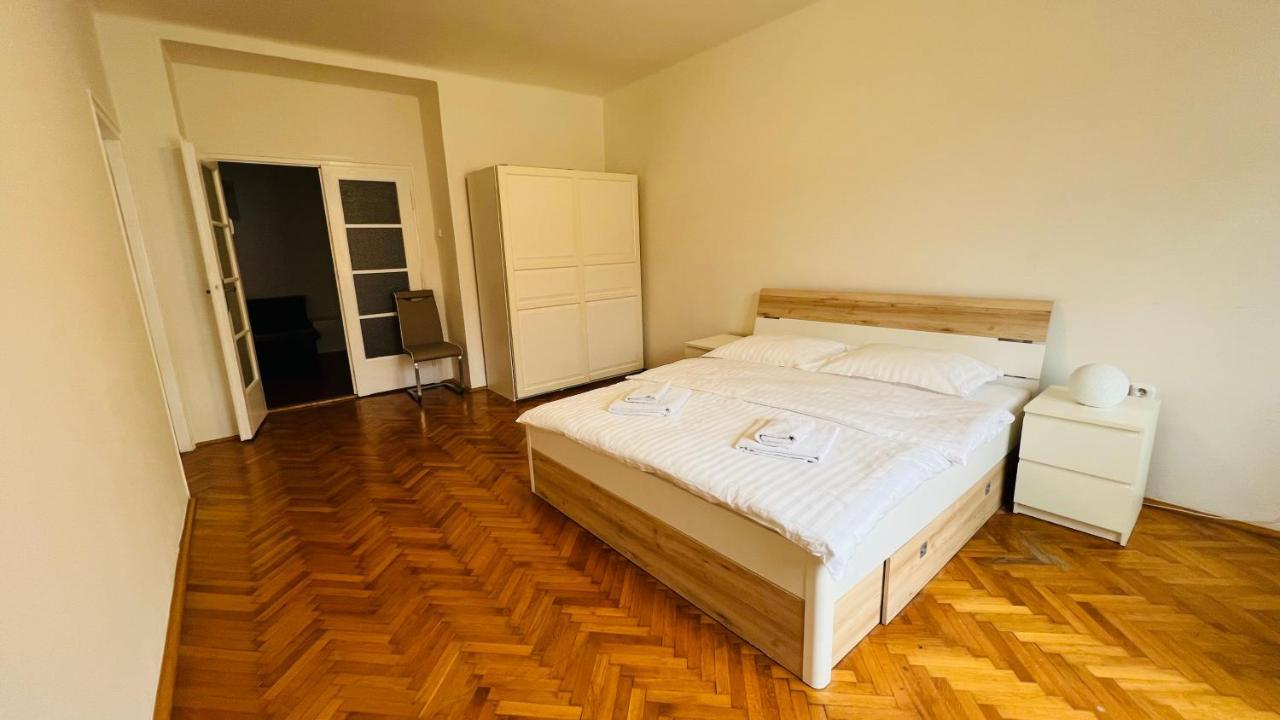 Apartament Cosy Flat In The Heart Of Praga Zewnętrze zdjęcie