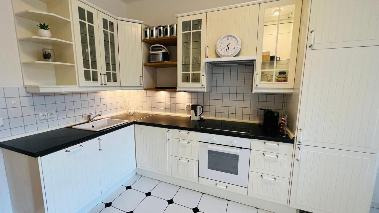Apartament Cosy Flat In The Heart Of Praga Zewnętrze zdjęcie