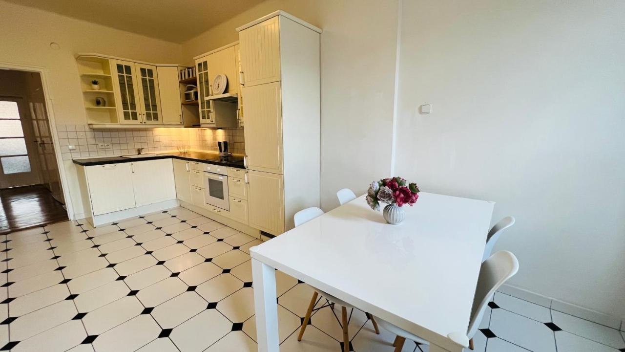 Apartament Cosy Flat In The Heart Of Praga Zewnętrze zdjęcie